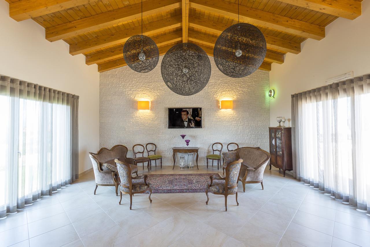 Casale Santa Maria Country House Mosciano SantʼAngelo Exteriör bild